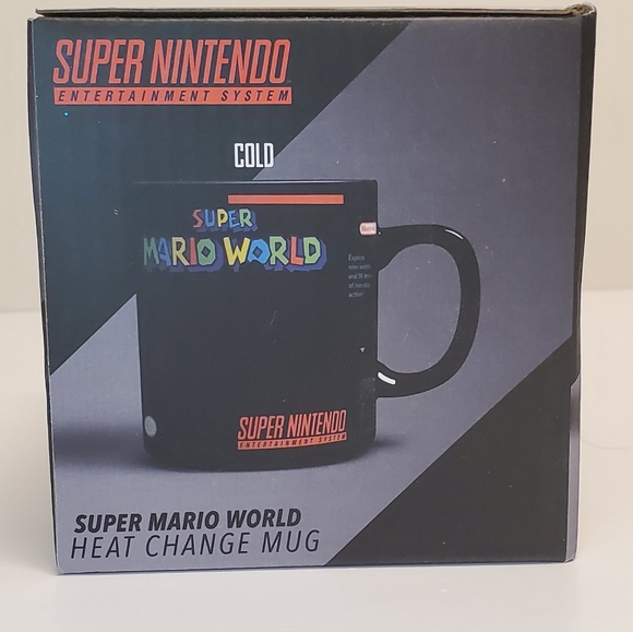 Nintendo Super Mario World Paladone Heat Change Mug NEW Super Nintendo Yoshi - Picture 3 of 3
